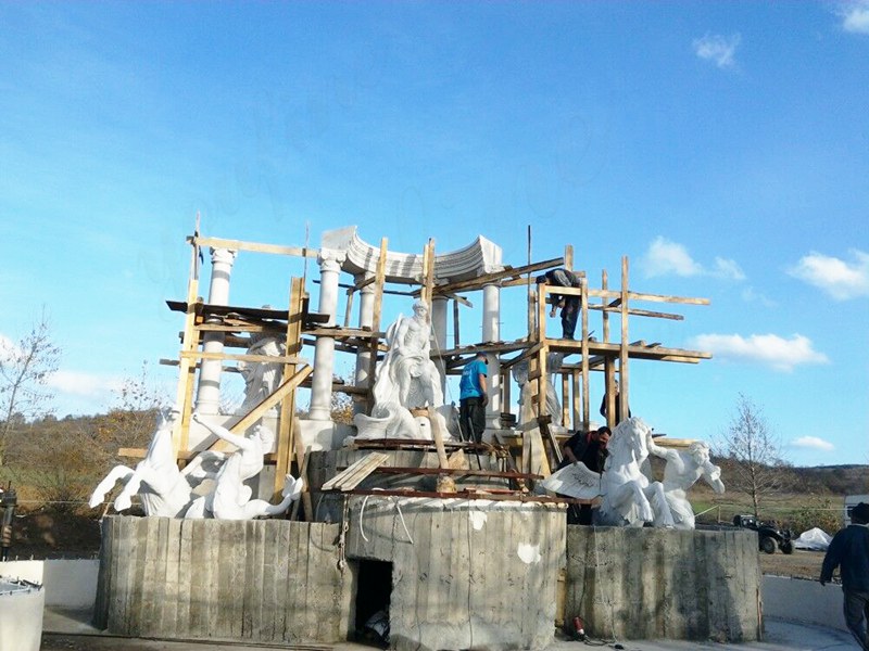 large water sculpture fountain