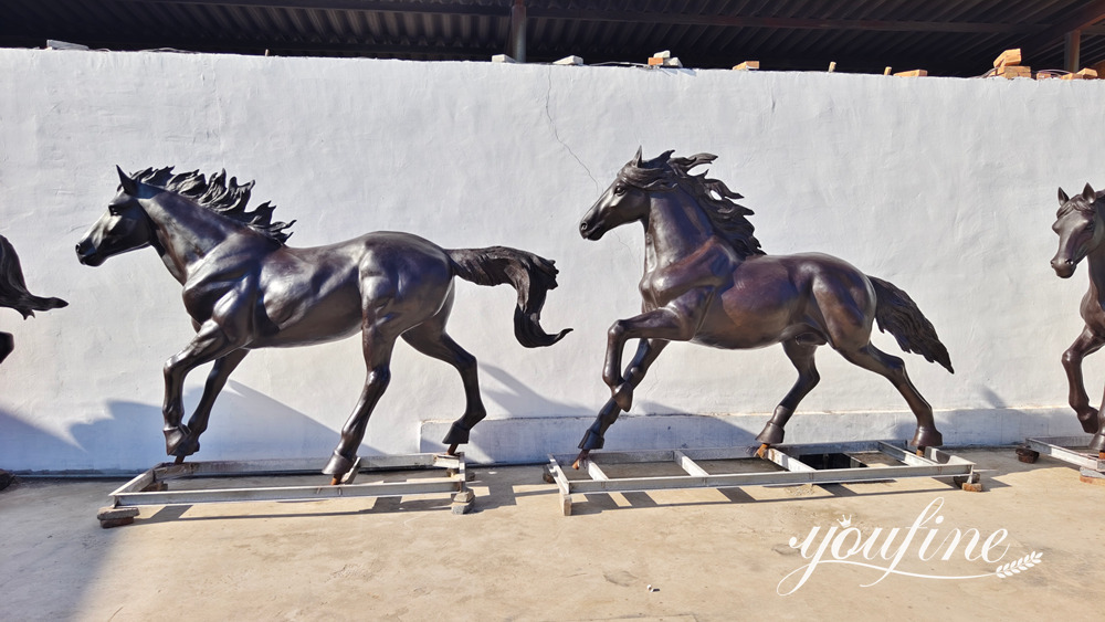 running horse sculpture finished by YouFine Fabriek (2)