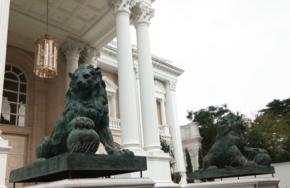 Large Lion Statue with Ball feedback
