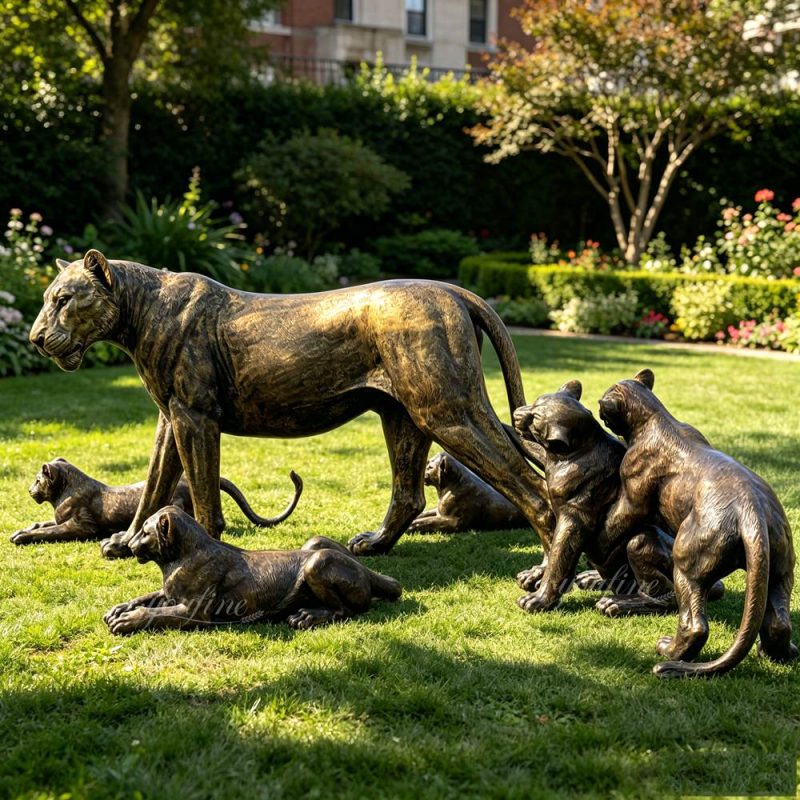 Lion Family Statue on the lawn