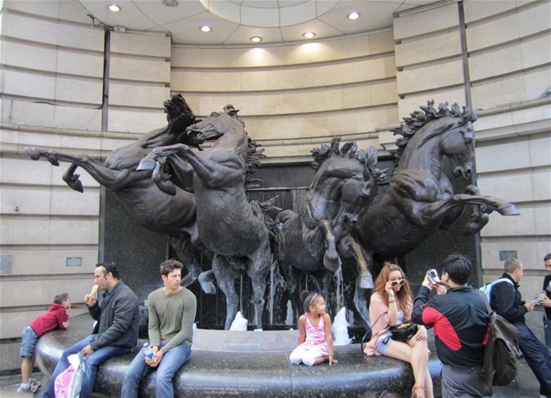 bronze horse fountain photos