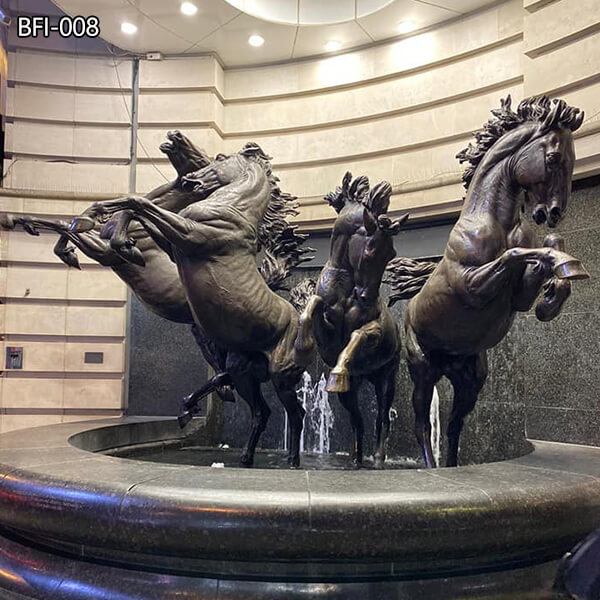 large bronze horse sculpture