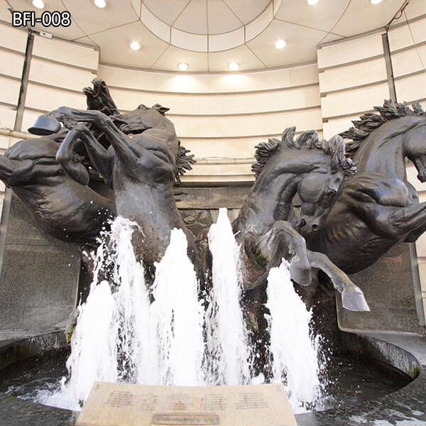 large bronze horse statue