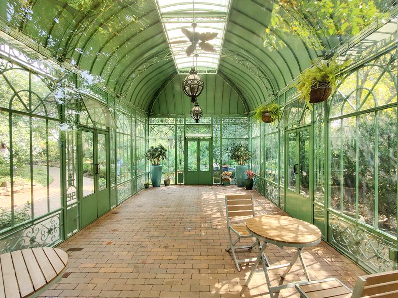 greenhouse orangery