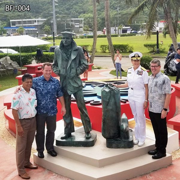 Sailor statue