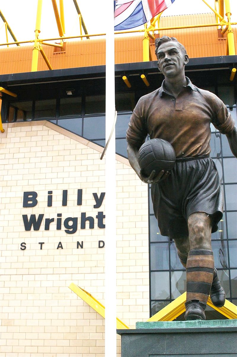 Sir Billy Wright of Wolverhampton Wanderers statue