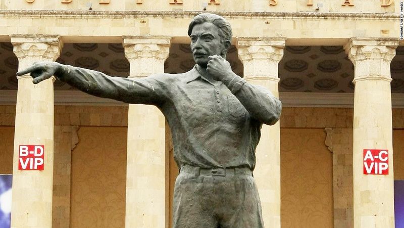 Tofik Bakhramov statue