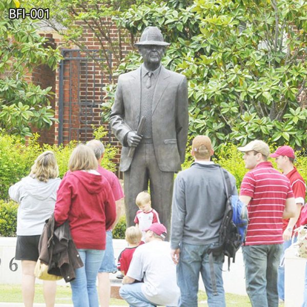 bronze Bear Bryant Statue Famous Figure Replica