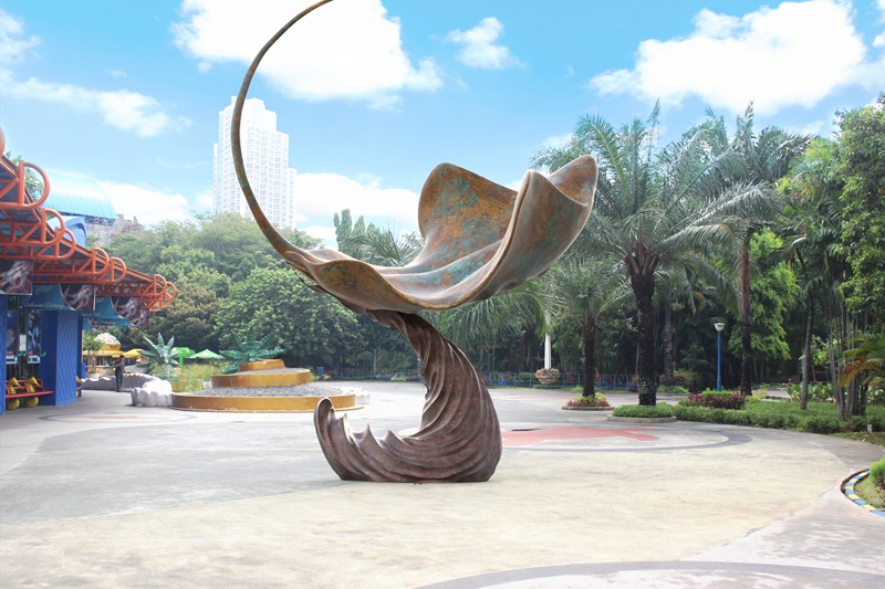 Large Bronze Stingray Sculpture