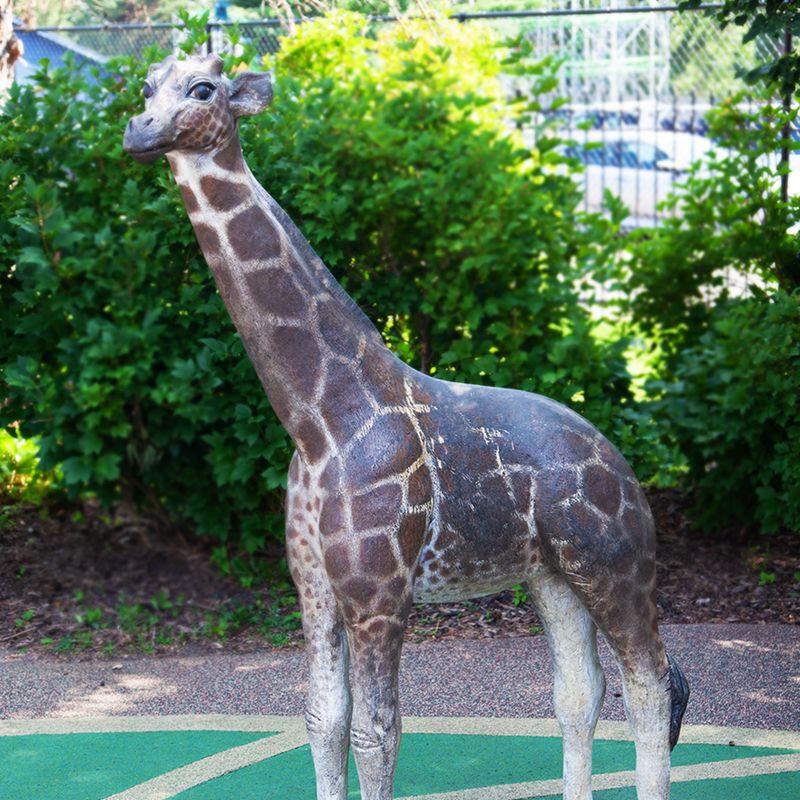 giraffe Sculptures gira-art