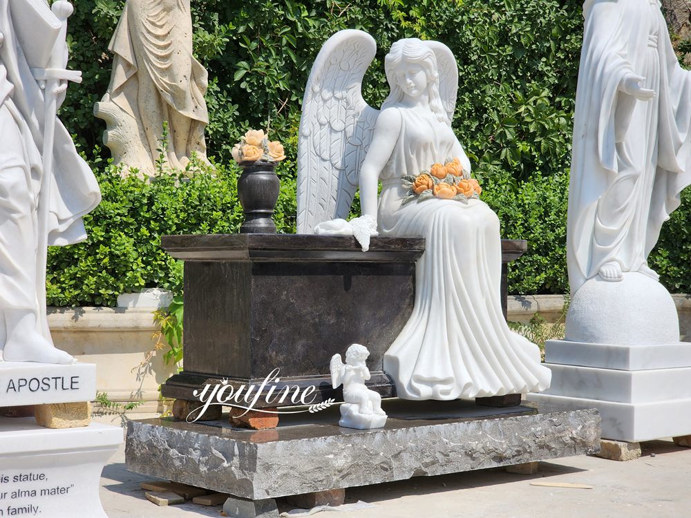 Black granite and marble angel headstone for cemetery
