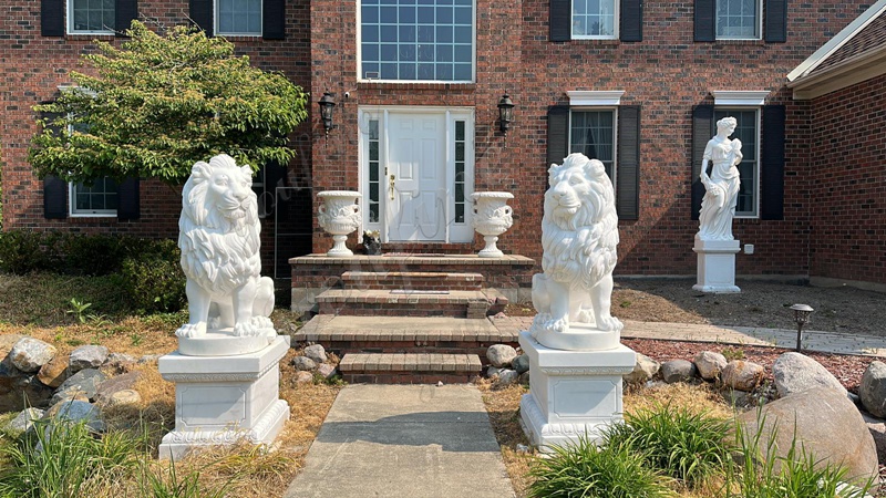 Lion Statue Prefect for Front Porch Decor