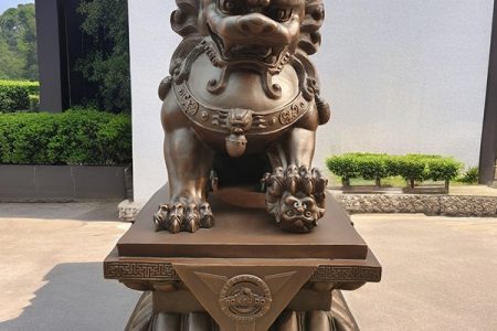 MGM – 387011 – Statuetta Animale Leoncino In Piedi, Modello Piccolo 6,5 Cm, Collezione MOJO Wildlife, Dettagliato E Dipinto A Mano