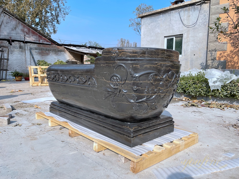 Luxurious Natural Black Marble Bathtub with Carvings