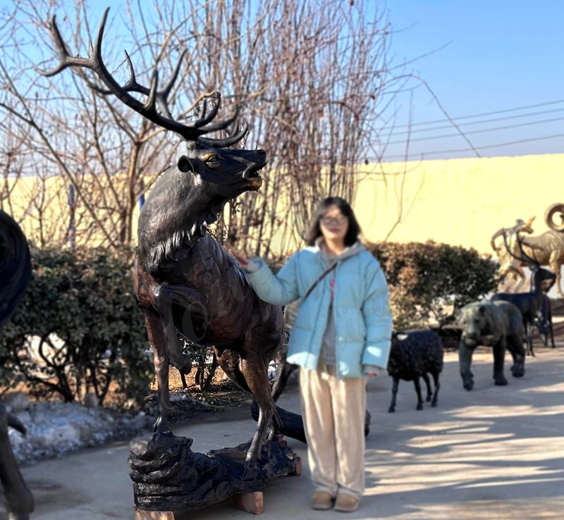 bronze Elk Statue Outdoor