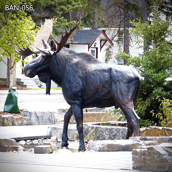 Large Bronze Bull Moose Sculpture Wildlife Monumental Statue Supplier