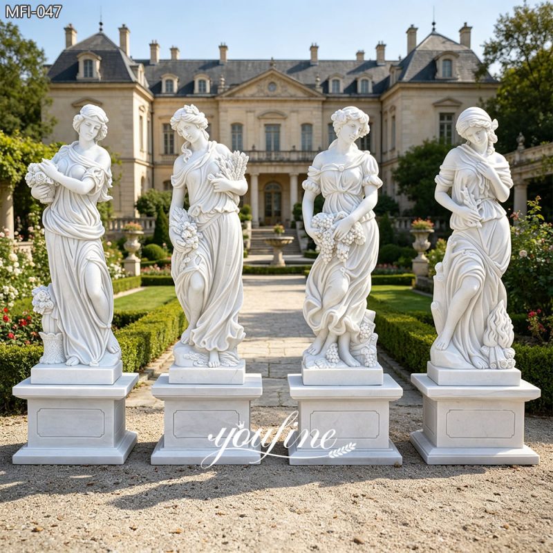 Ornamenti da giardino greci in marmo raffiguranti le quattro stagioni.
