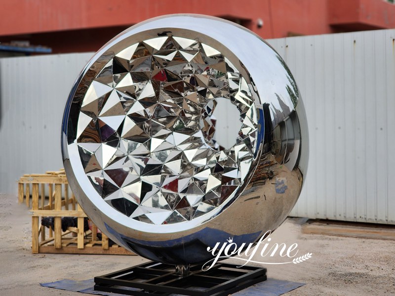 large mdoern stainless steel sculpture for outdoors (2)