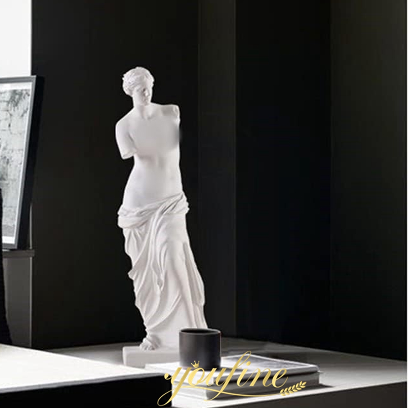 Marble Venus table decor