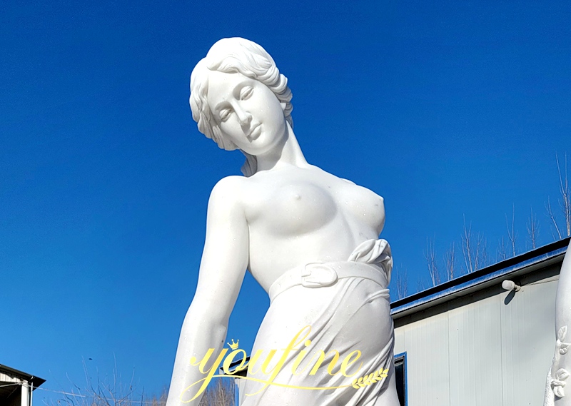 nude women statue outdoor 4