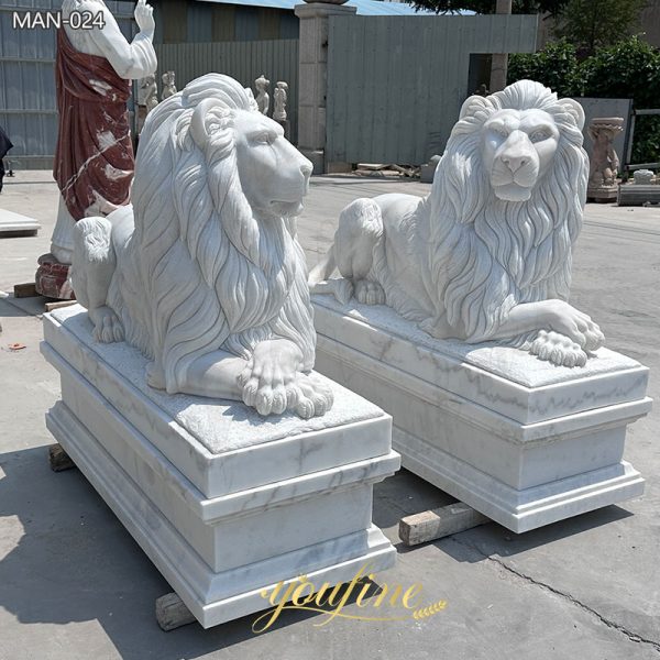 Life-Size-Stone-Lions-in-Front-of-House-for-Sale-3