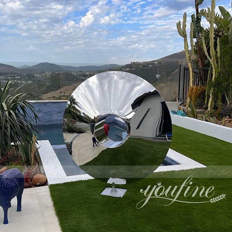 polished mirror stainless steel sculpture