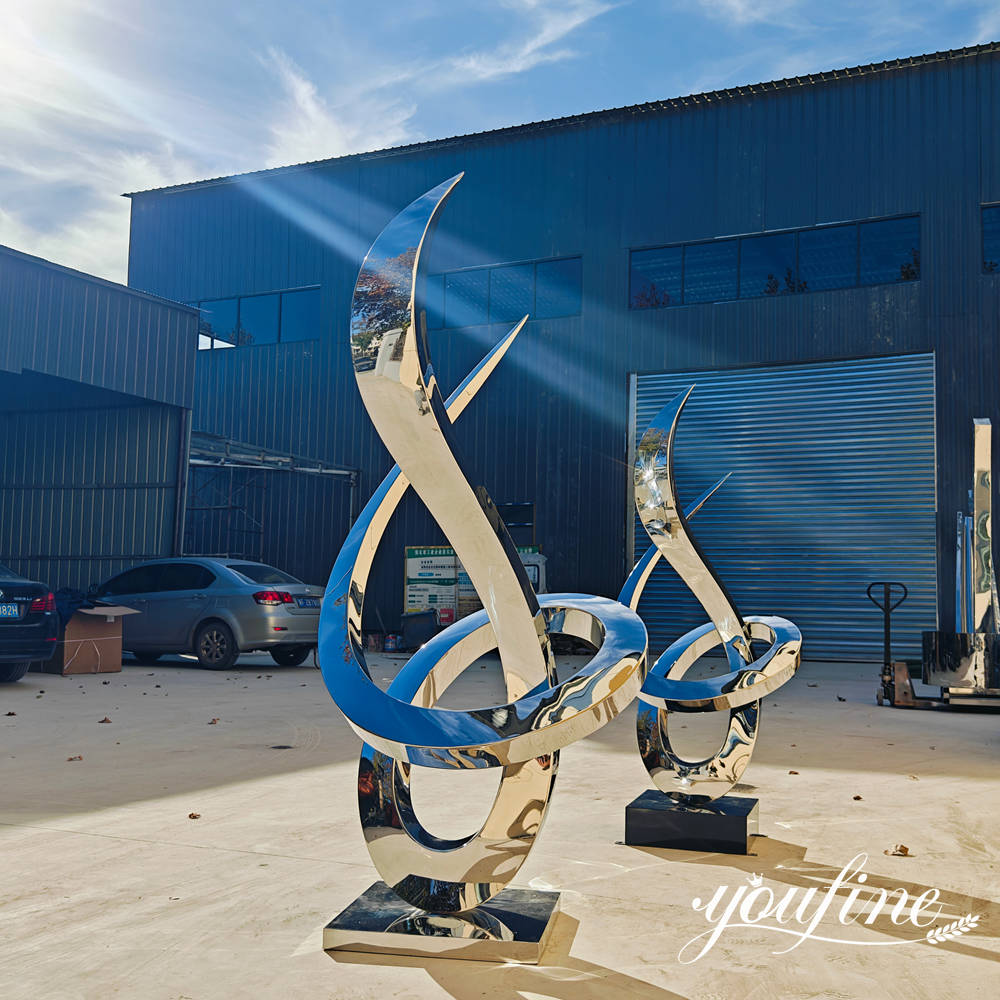 mirror polished stainless steel growth sculpture
