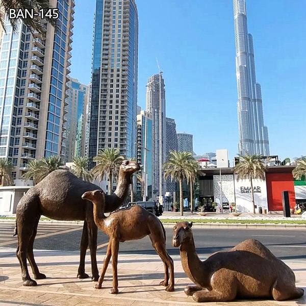 Family garden big camel