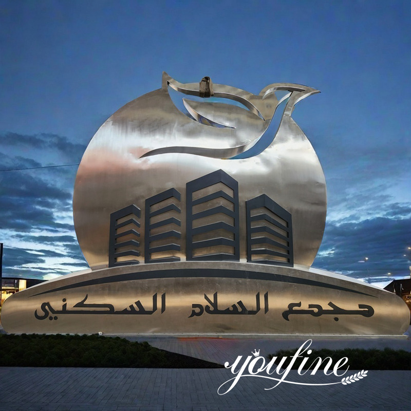 modern outdoor sculptures
