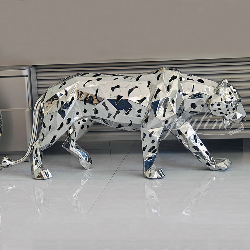 metal leopard statue