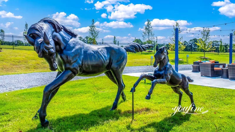 Lifesize stampeding horses statue feedback