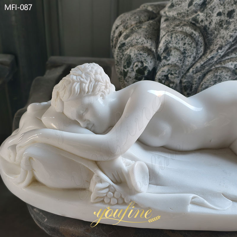 Marble Sleeping Hermaphroditus Statue details