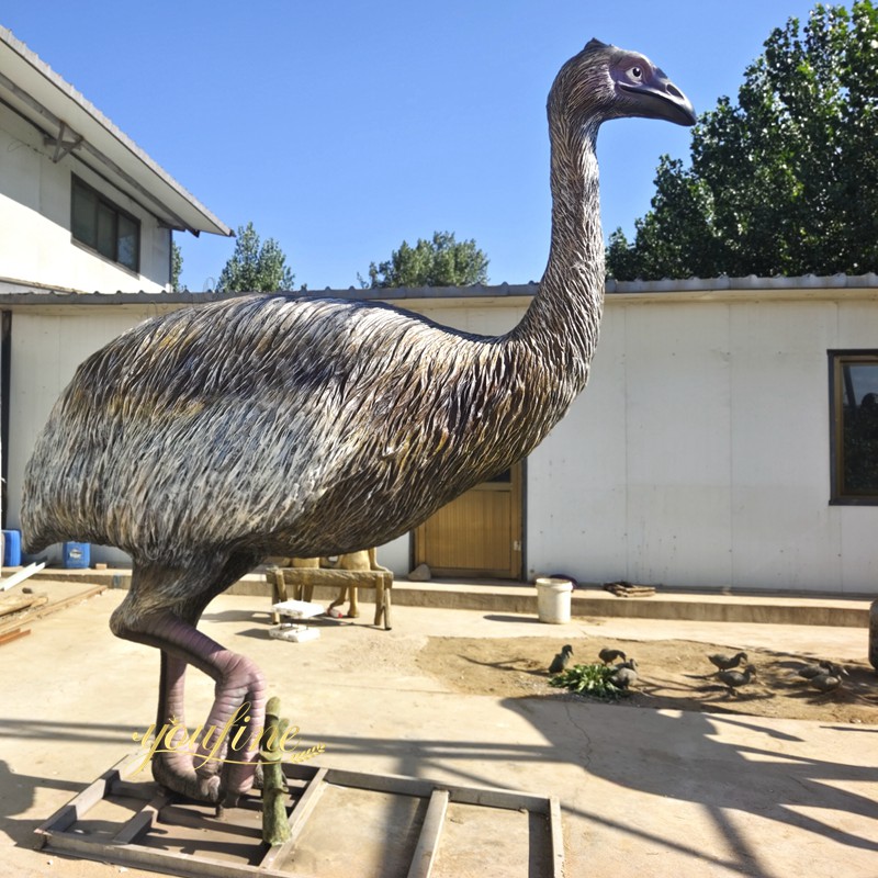 Garden metal ostrich sculpture