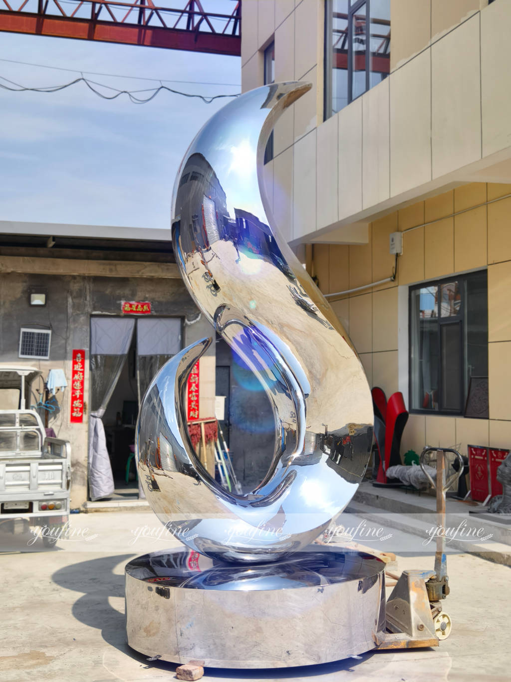 polished stainless steel sculpture
