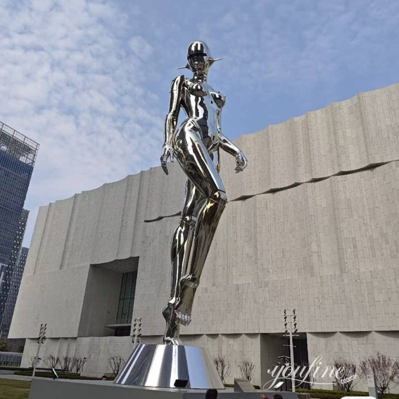 mirror stainless steel robot sculpture