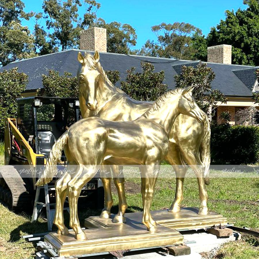 Bronze sculpture of mother and baby horse in Australia