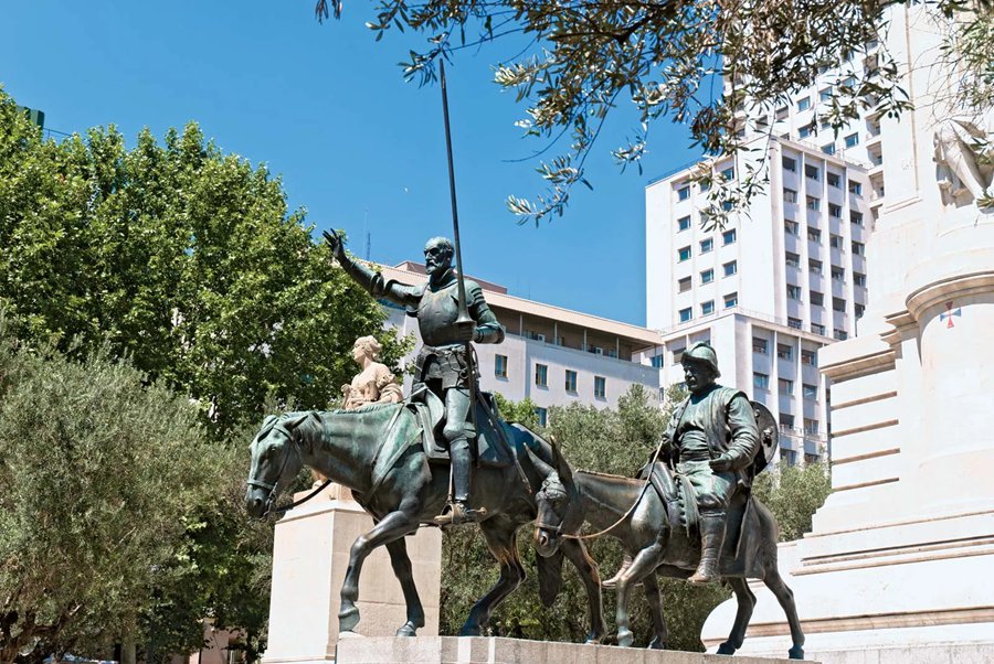 Don Quixote and Sancho Panza sculpture