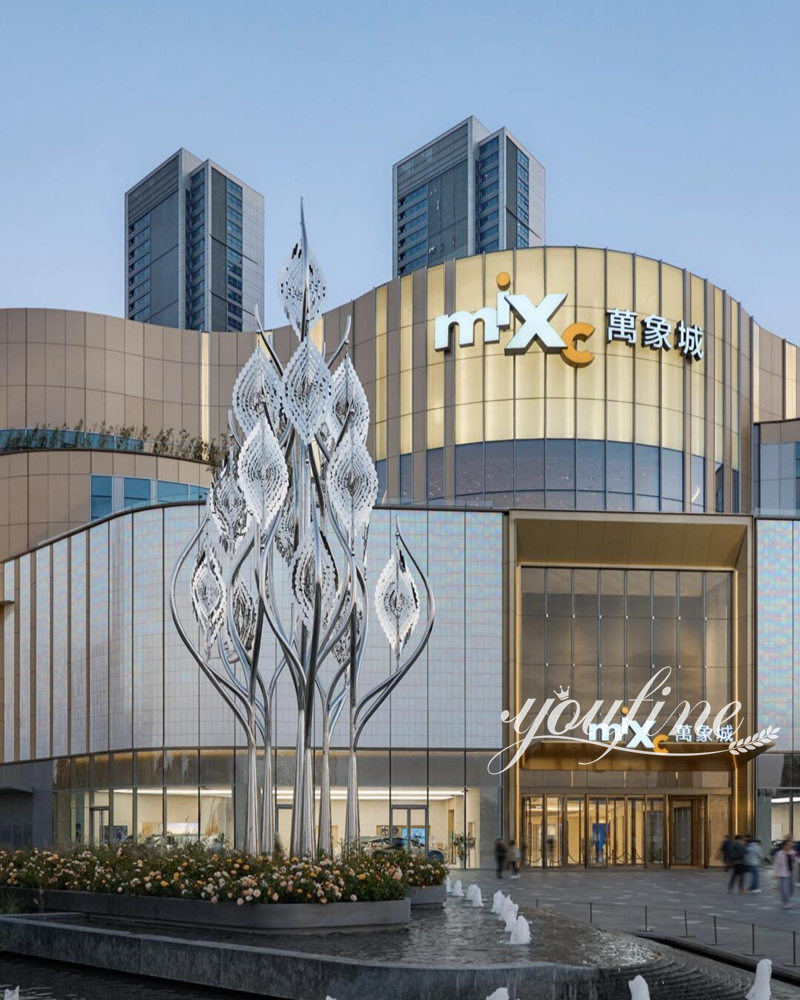 7 Stunning Stainless Steel Sculptures Perfect for Shopping Mall