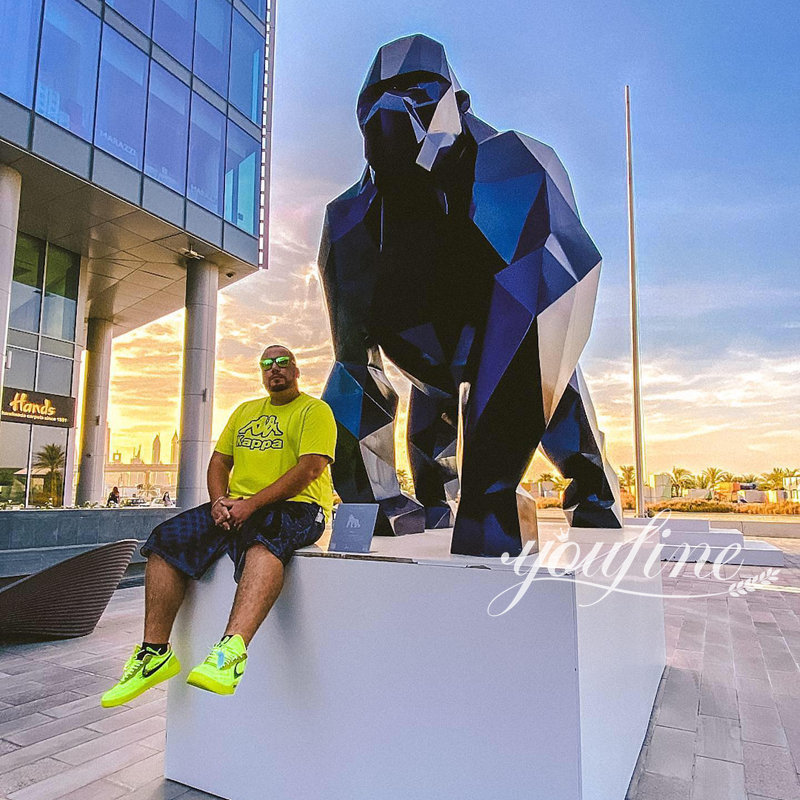 arge stainless steel gorilla sculpture for modern  shopping mall decor