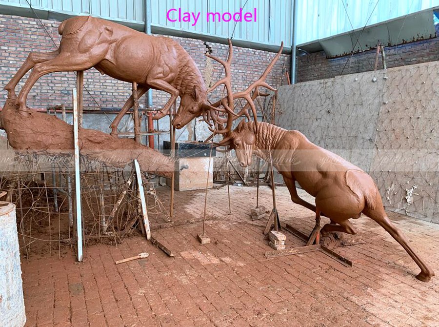 Ferocious Bronze Elk Duel Sculptures​ Clay model