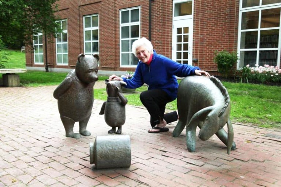 Winnie with Piglet and Eeyore Sculpture