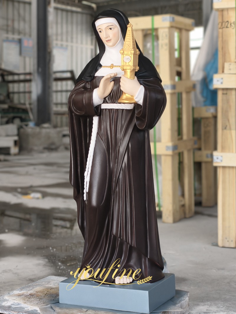 Saint Clare of Assisi statue