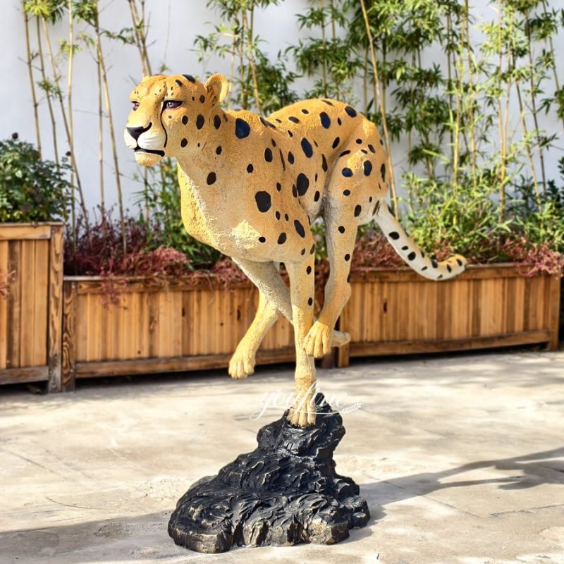 Bronze running life-size cheetah statue