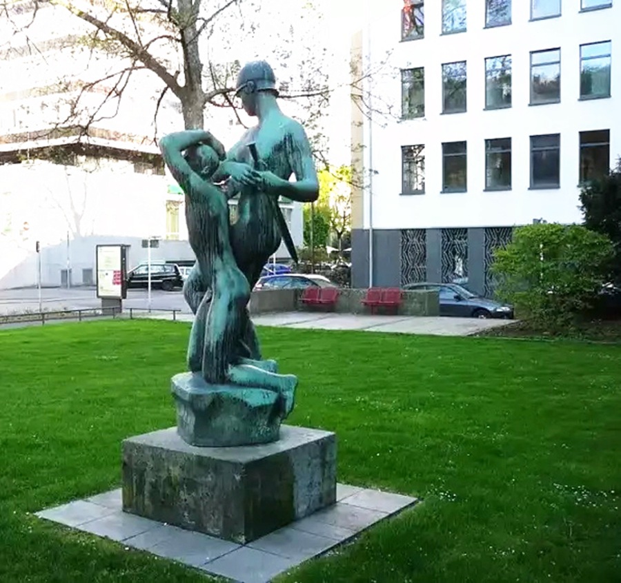 Top2 Georg Kolbe Sculpture Bellona
