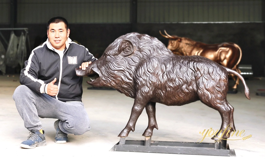 wild boars sculpture