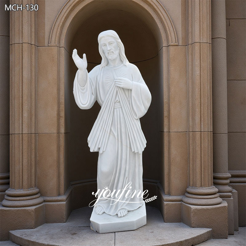 Jesus divine mercy statue