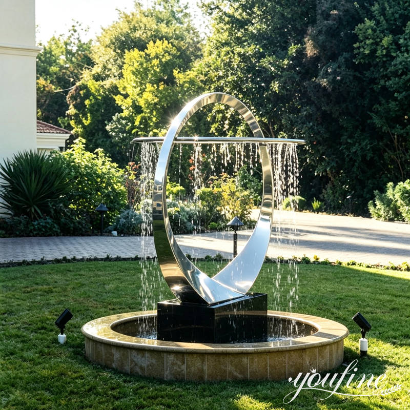moderne fonteinsculptuur voor de tuin