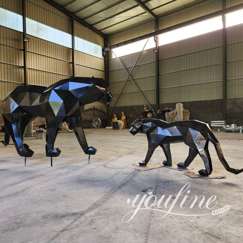 panther sculpture