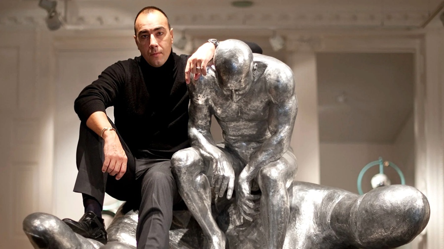 Lorenzo Quinn sculpture art
