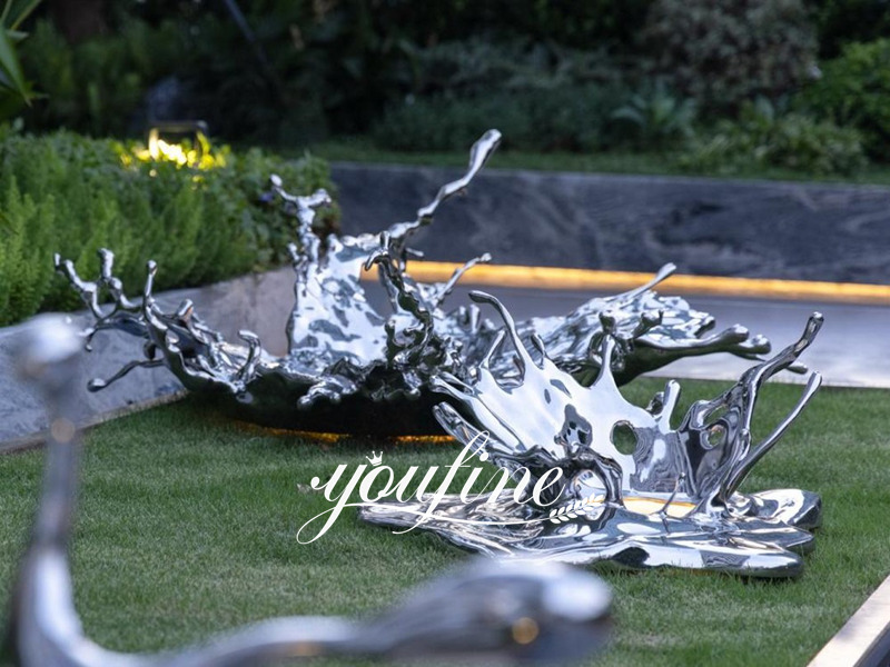 splash sculpture